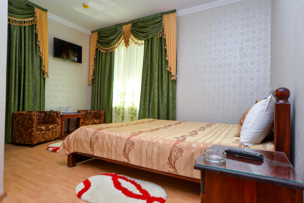 Edy'S Royal Predeal Hotel Ngoại thất bức ảnh
