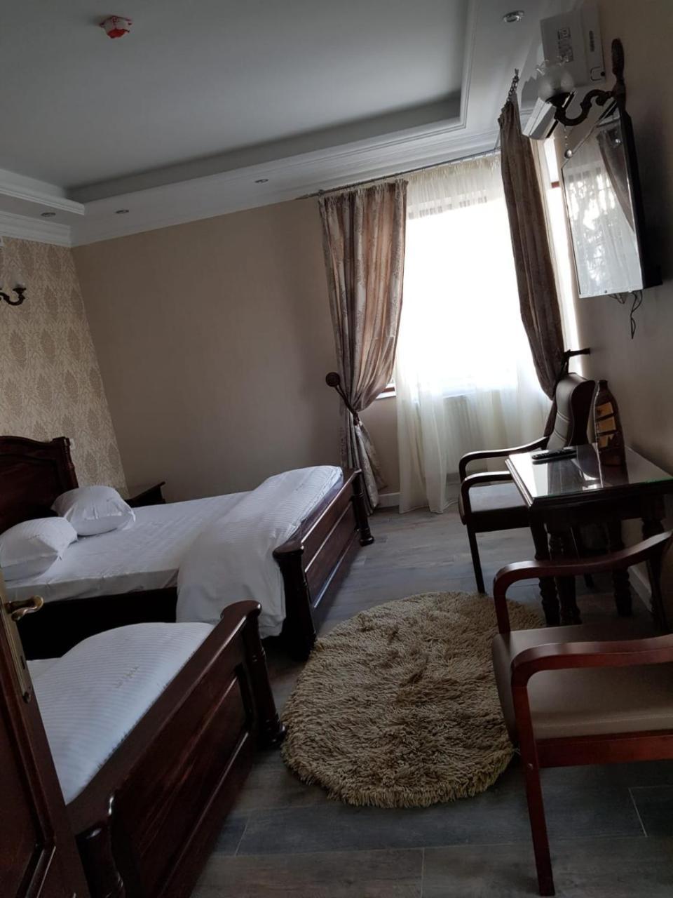 Edy'S Royal Predeal Hotel Ngoại thất bức ảnh