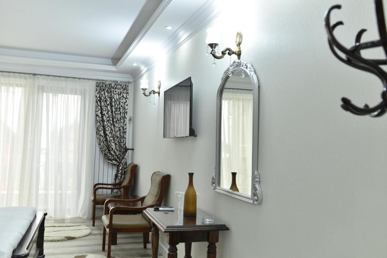 Edy'S Royal Predeal Hotel Ngoại thất bức ảnh