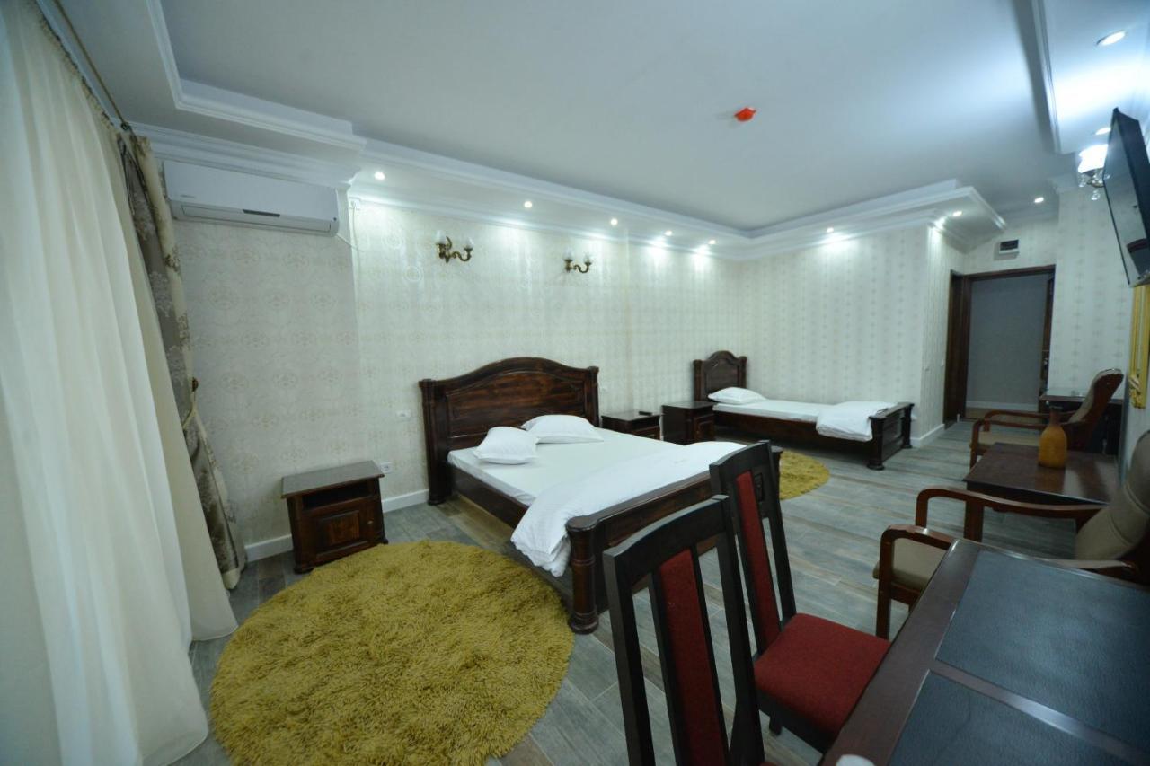 Edy'S Royal Predeal Hotel Ngoại thất bức ảnh