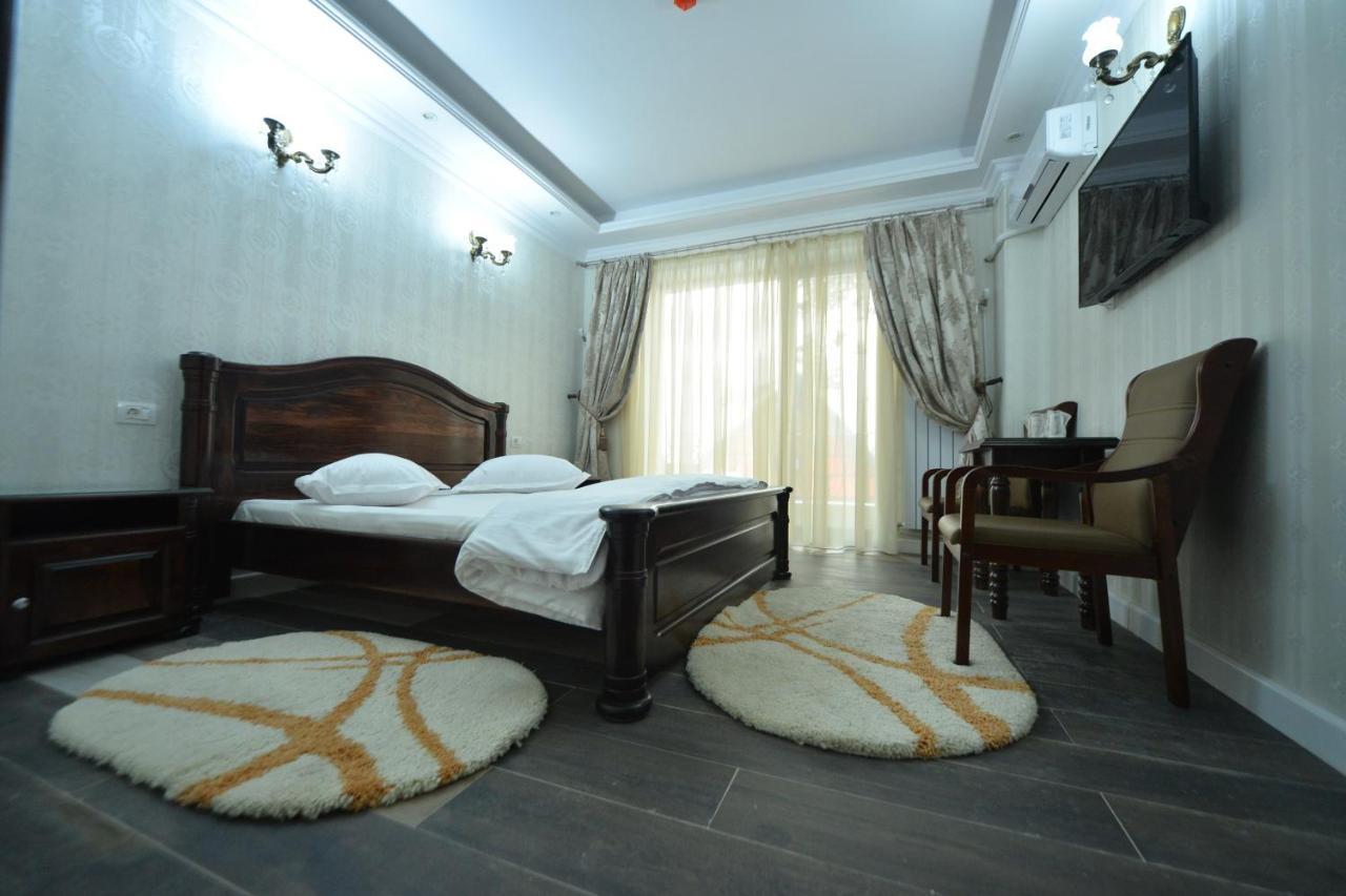 Edy'S Royal Predeal Hotel Ngoại thất bức ảnh